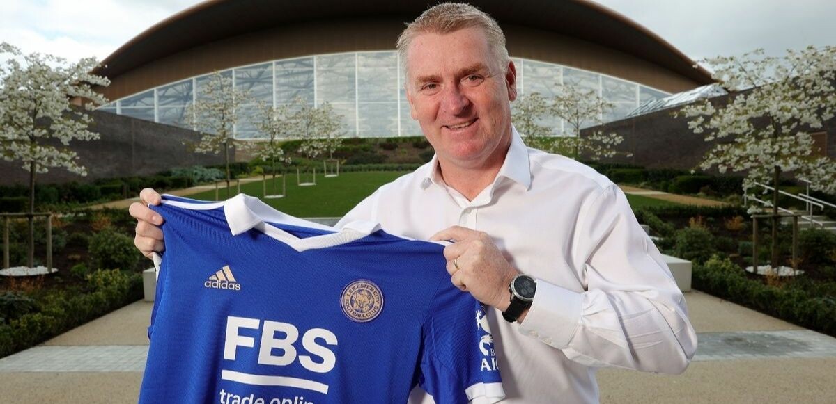 Çağlar&#039;ın yeni hocası belli oldu! Leicester City takımın başına Dean Smith&#039;i getirdi