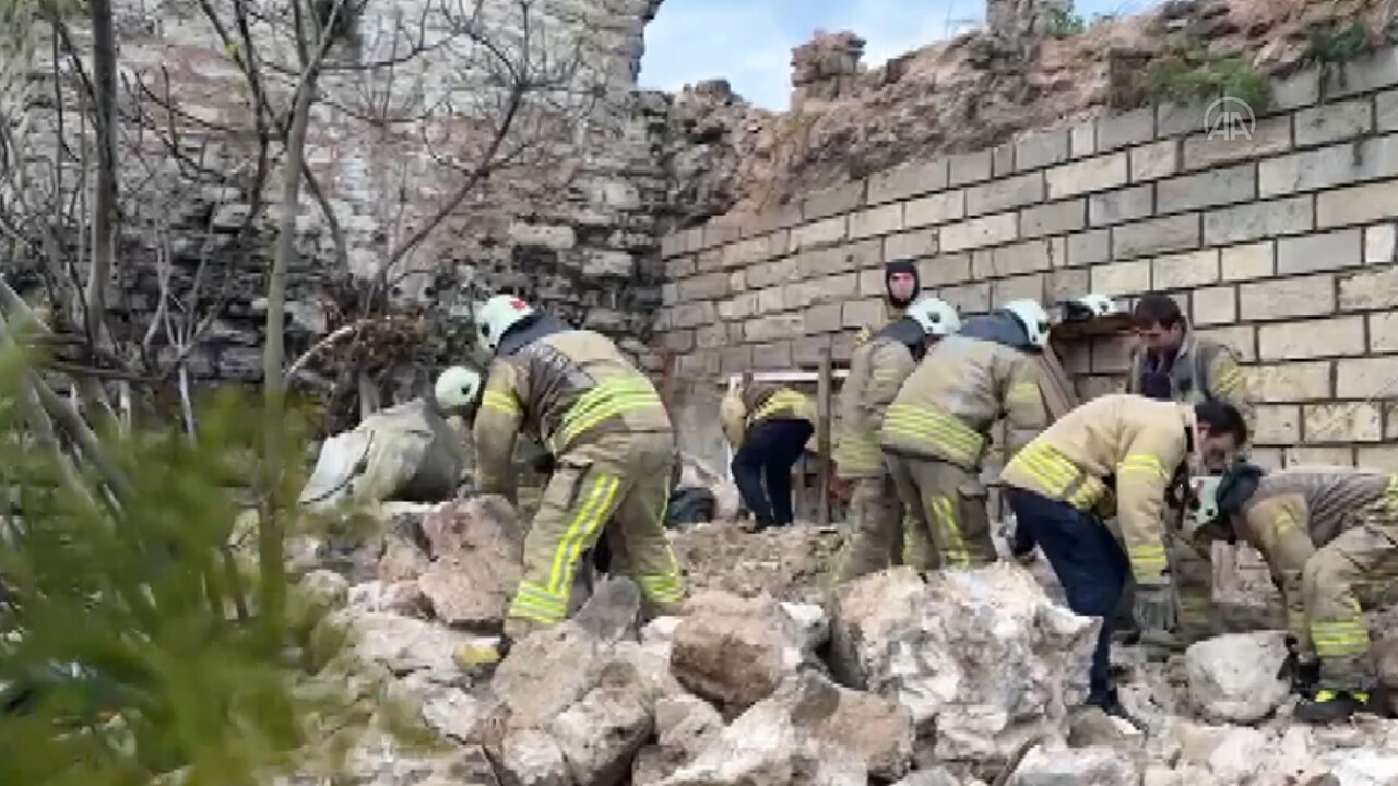 Fatih&#039;te tarihi surlarda çökme: 1 kişi hayatını kaybetti