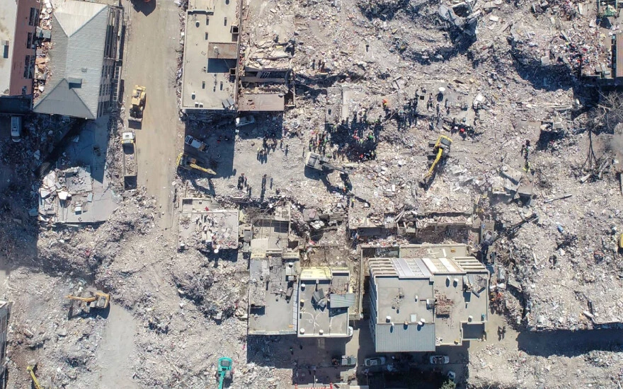 Depremin vurduğu Adıyaman bayrama kadar tüm enkazlar kaldırılacak