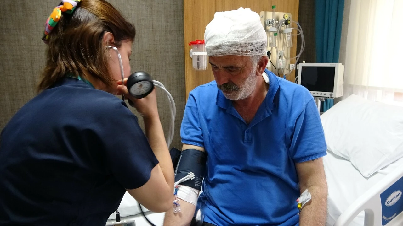 Bilinci açık beyin ameliyatı oldu: Sonuna kadar hissettim
