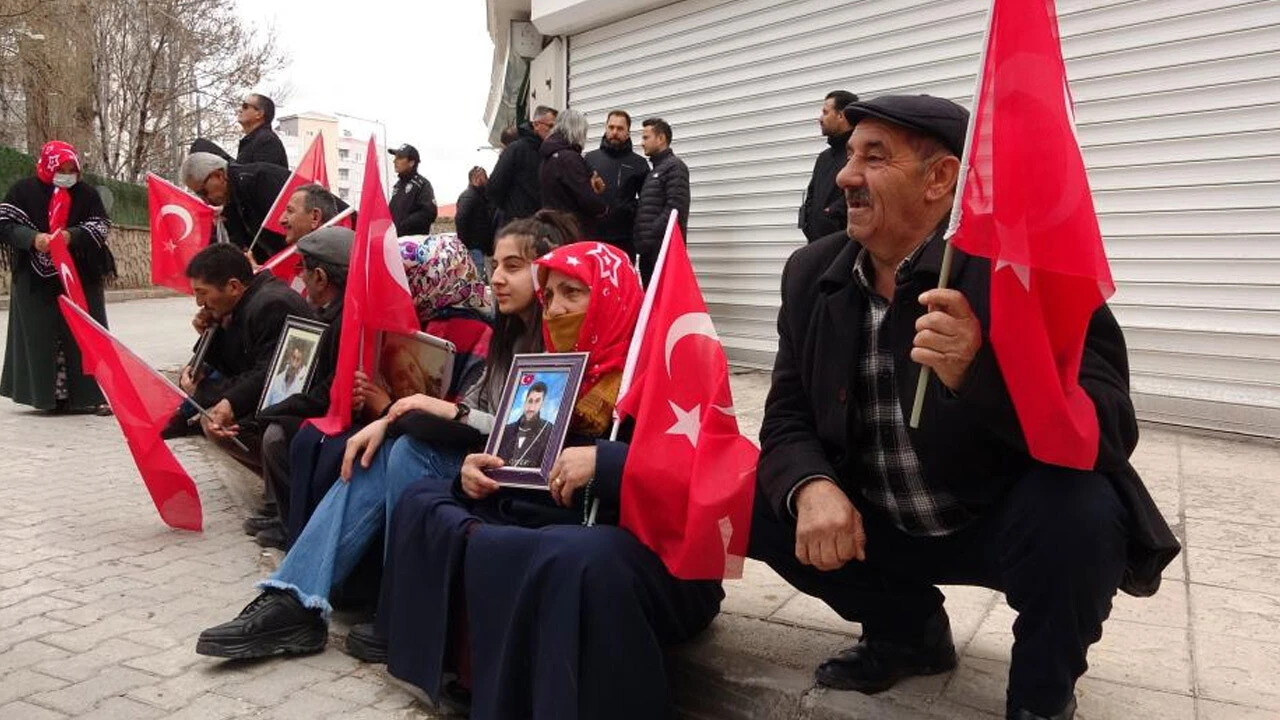 Evlat nöbetindeki anneden HDP'ye sert tepki: Artık yeter diyoruz