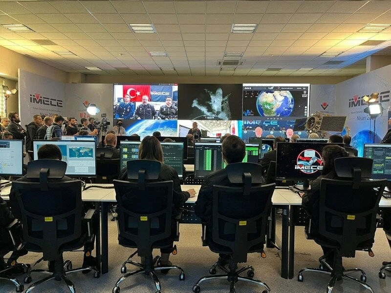 Cumhurbaşkanı Erdoğan'dan İMECE mesajı: Uzay alanında tarihi bir an!
