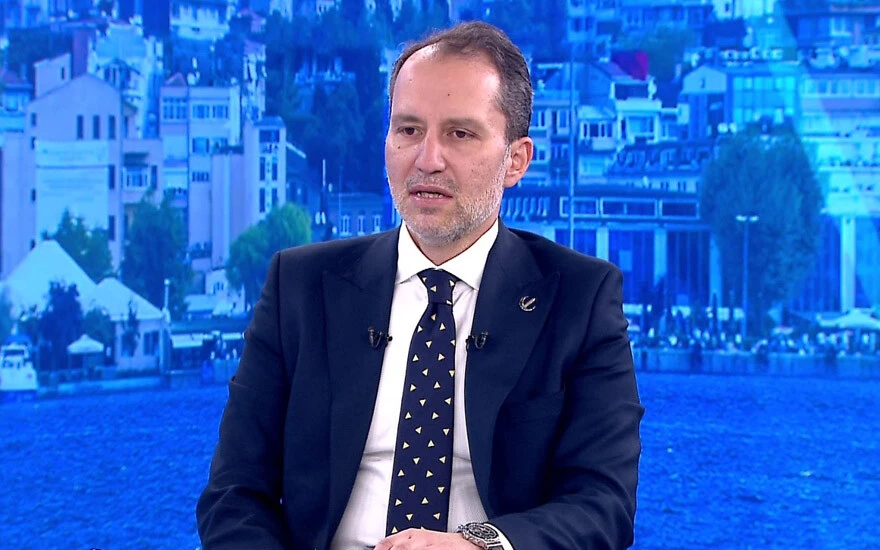 Fatih Erbakan anketleri paylaşıp partisinin oy oranını açıkladı: Seçimde sürpriz yapacağız