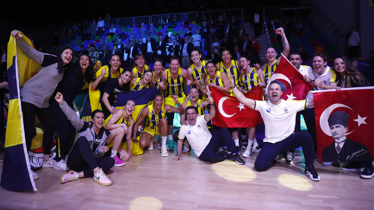 Kadınlar Euroleague&#039;de şampiyon Fenerbahçe!