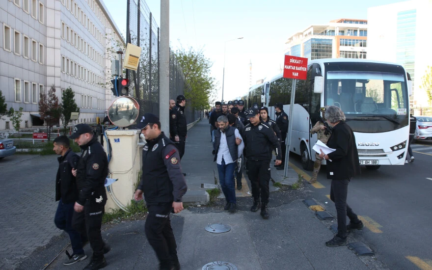 Uyuşturucunun "kökünü kurutmaya" devam: 32 tutuklama daha...