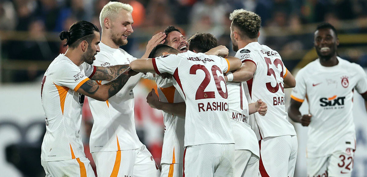 Lider Aslan, Alanya&#039;da kükredi! Maç sonucu: Alanyaspor 1-4 Galatasaray