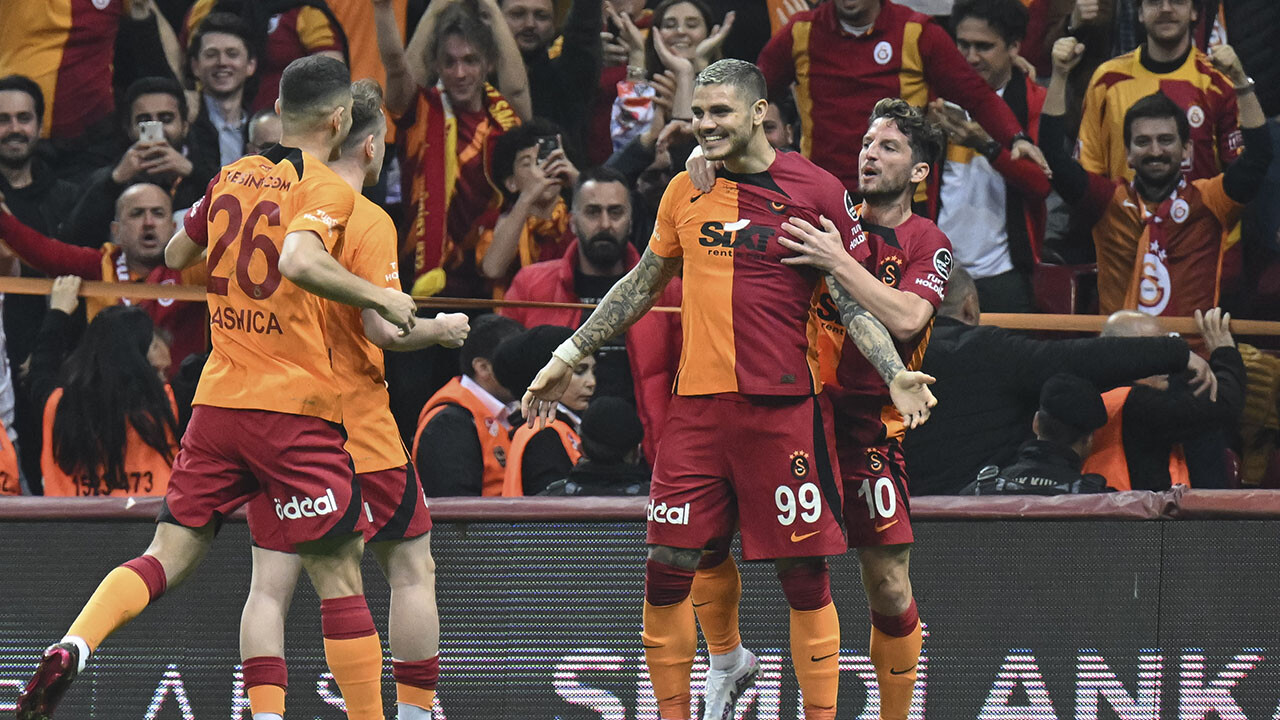 Galatasaray adım adım şampiyonluğa: 4 galibiyetle kupa ellerinde