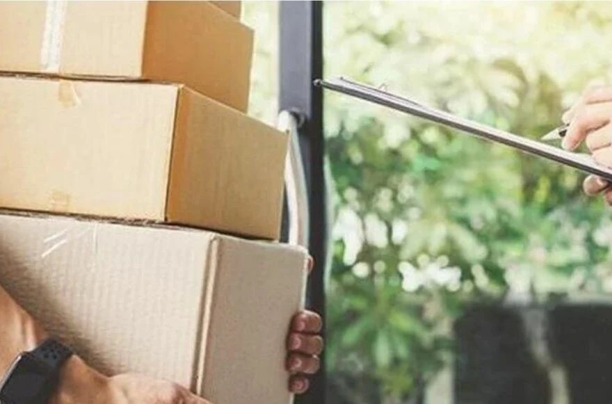 Arefe günü kargolar çalışıyor mu? PTT kargo, Aras, Yurtiçi kargo yarın açık mı?