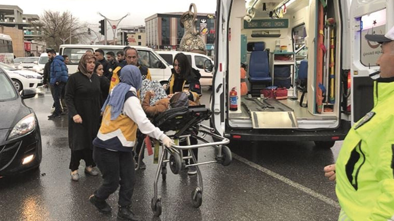 Erzincan&#039;da trafikte tartıştığı kadın sürücüye şiddet uyguladı!