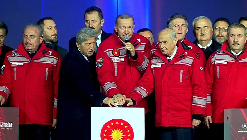 Tarihi günde tarihi müjde! Cumhurbaşkanı Erdoğan: Isınma 1 ay, mutfak ve sıcak su 1 yıl ücretsiz