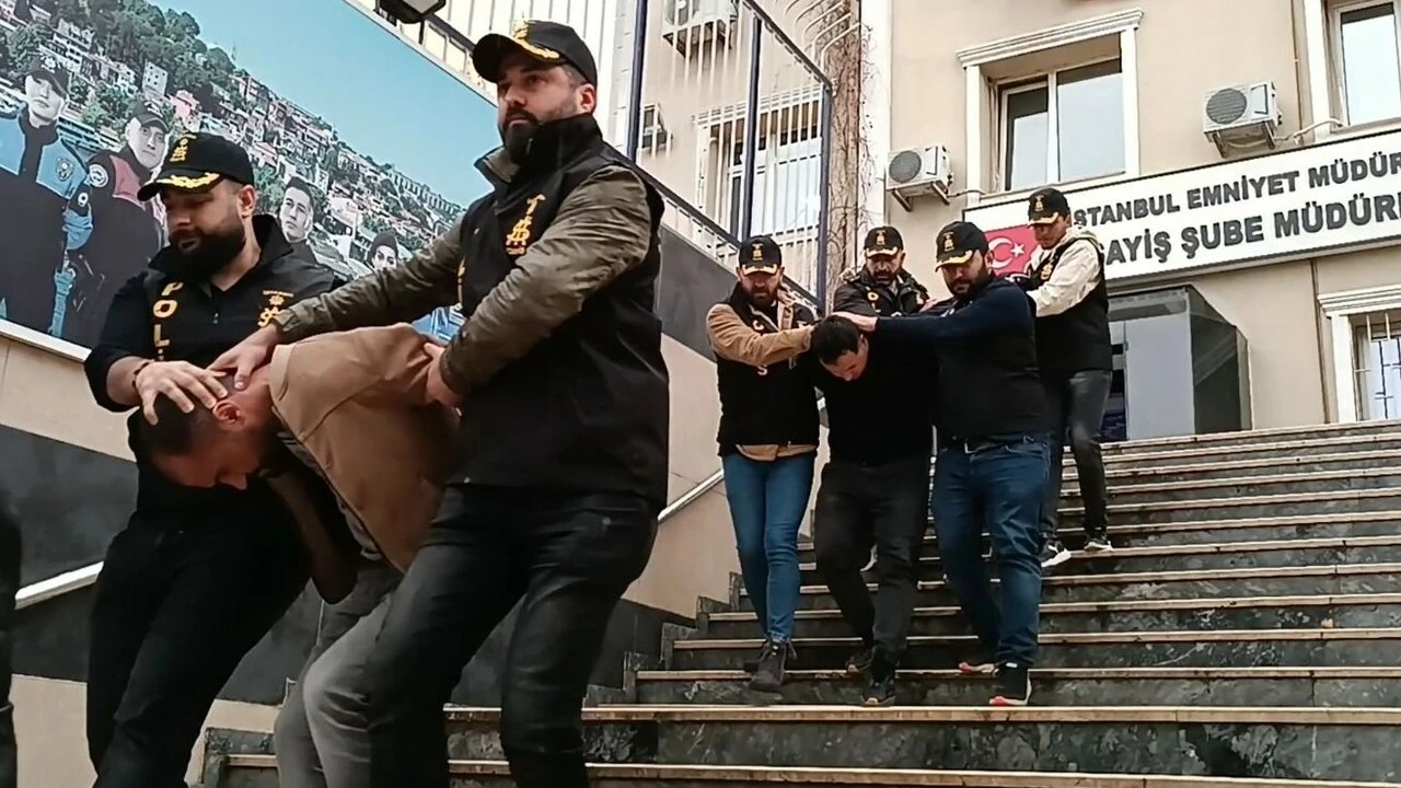 İstanbul'da korkunç olay! Eve gelen inşaat ustaları anne-kıza dehşeti yaşattı