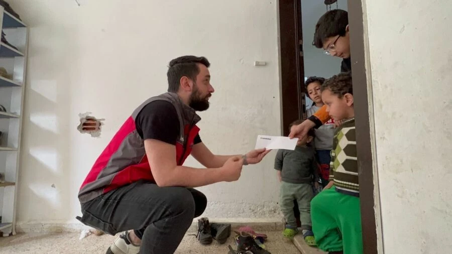 Sadakataşı 500 bin kişiye Ramazan yardımı ulaştırdı