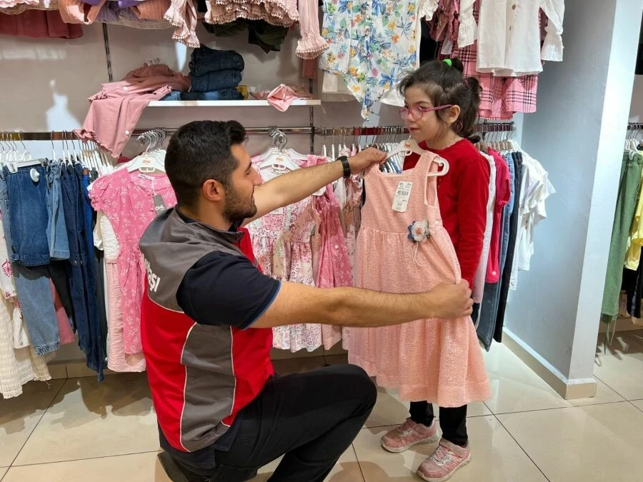 Sadakataşı 500 bin kişiye Ramazan yardımı ulaştırdı