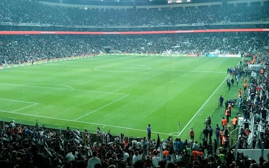Beşiktaş-Galatasaray maçı deplasman seyircisiz oynanacak