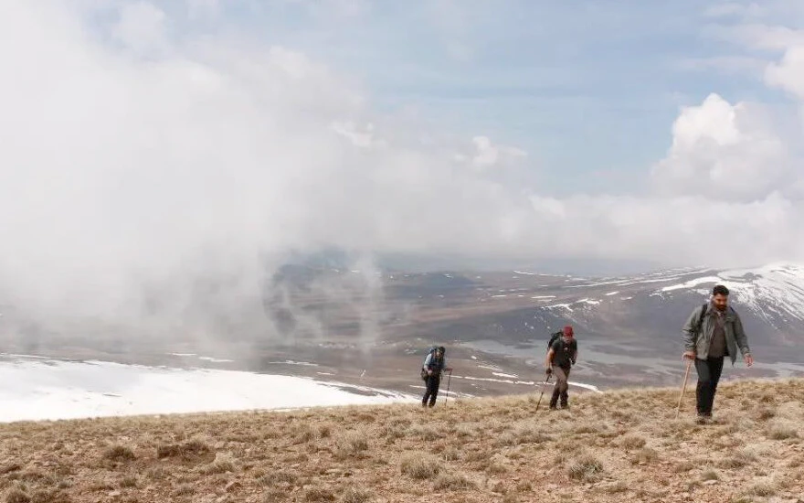 Van'da keşif gezisinde bulunan manzara dağcıları şaşırttı
