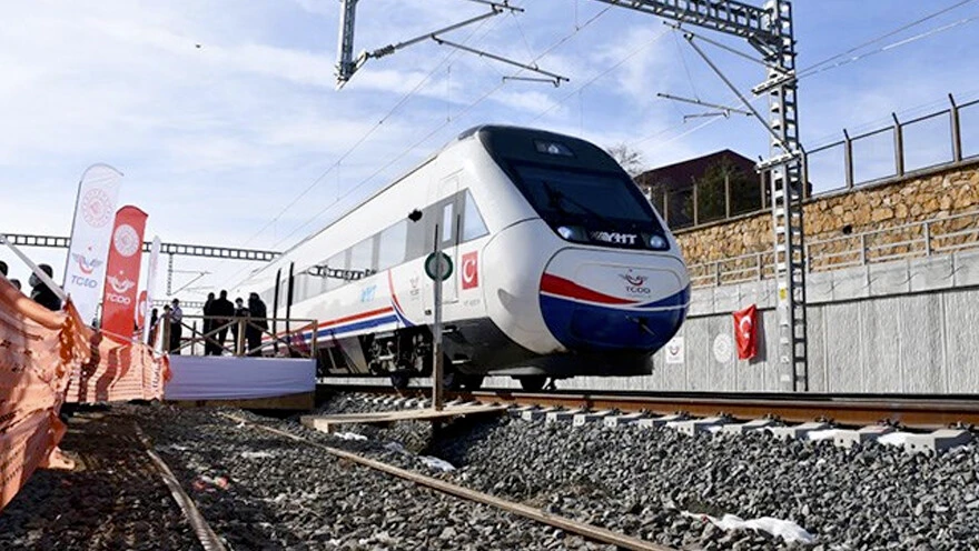 12 saatlik seyahat süresi 2 saate inecek: YHT hattı açılıyor