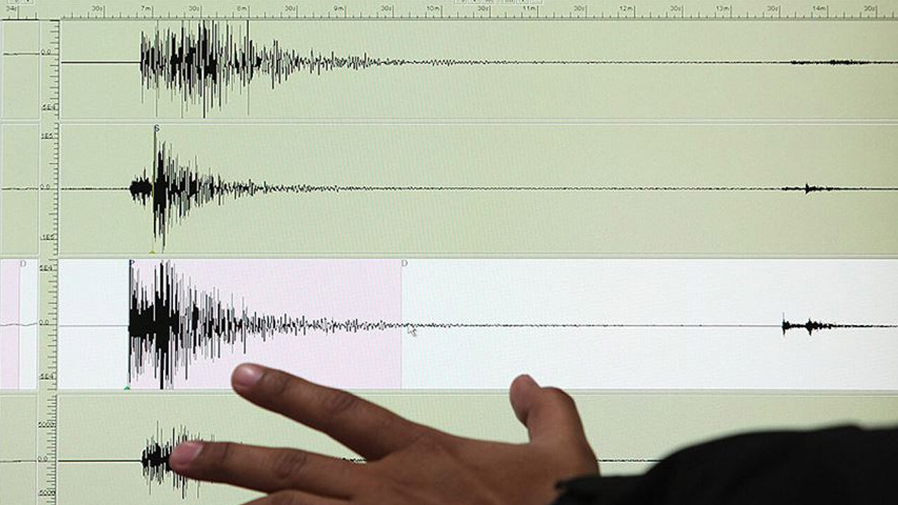 Endonezya açıklarında 7,3 büyüklüğünde deprem! Tsunami uyarısı yapıldı