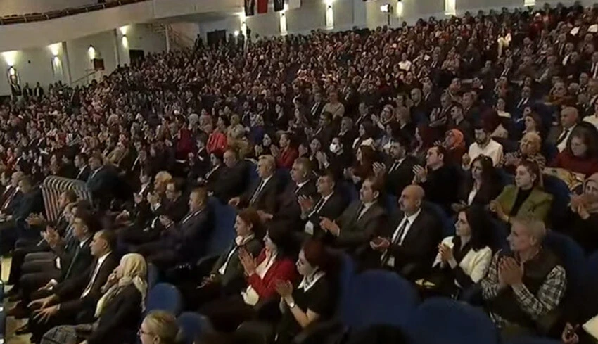 Son dakika! Cumhurbaşkanı Erdoğan 45 bin öğretmen ataması için tarih verdi: Mayıs ayında gerçekleştireceğiz