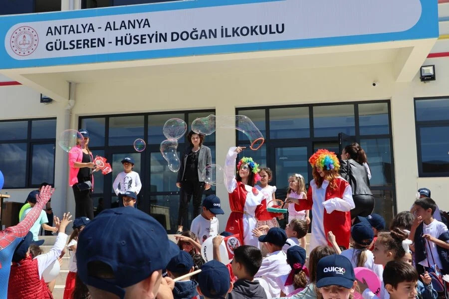 Barış Dolu Çocuklar, güvenli bir gelecek için buluştu