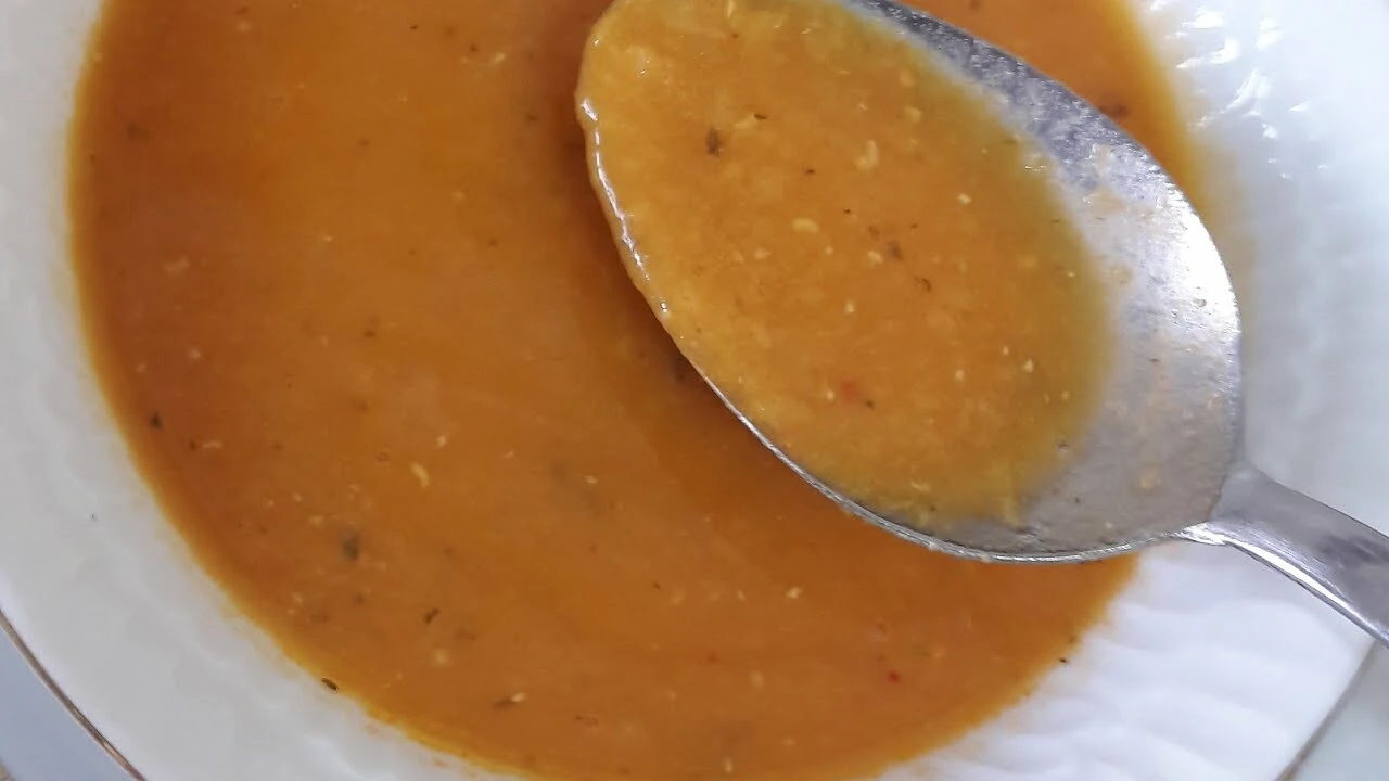 Lokanta ustalarının mercimek çorbası yaparken eklediği malzeme.. Lezzeti üçe katlıyor