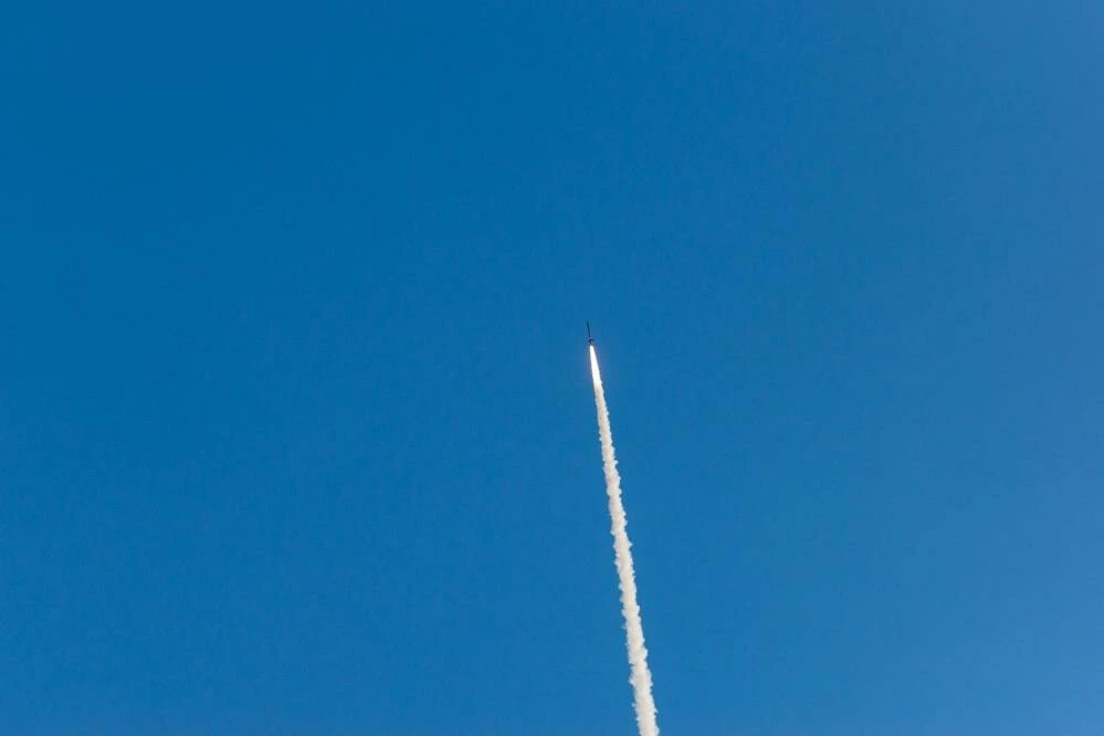 İsveç'ten fırlatılan roket hedefini şaşırdı Norveç'e düştü