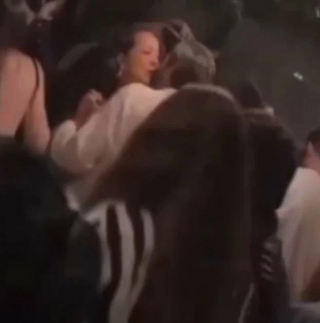 ‘Müşkülü olana yardımcı olurum’ diyen Kadir Doğulu’nun açıklaması Şener Şen’in ‘200 torba çimento’ repliğine benzetildi!