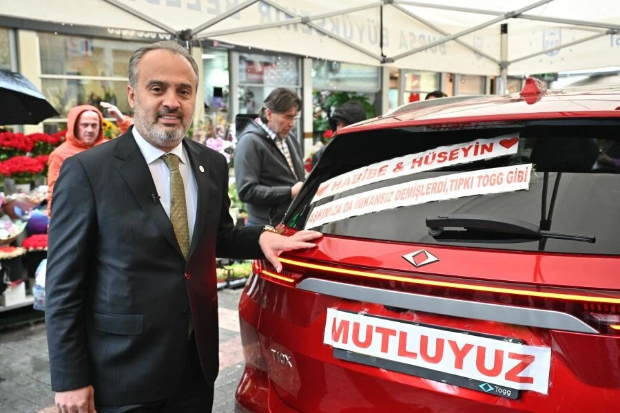 Türkiye’nin otomobili ilk kez gelin arabası oldu