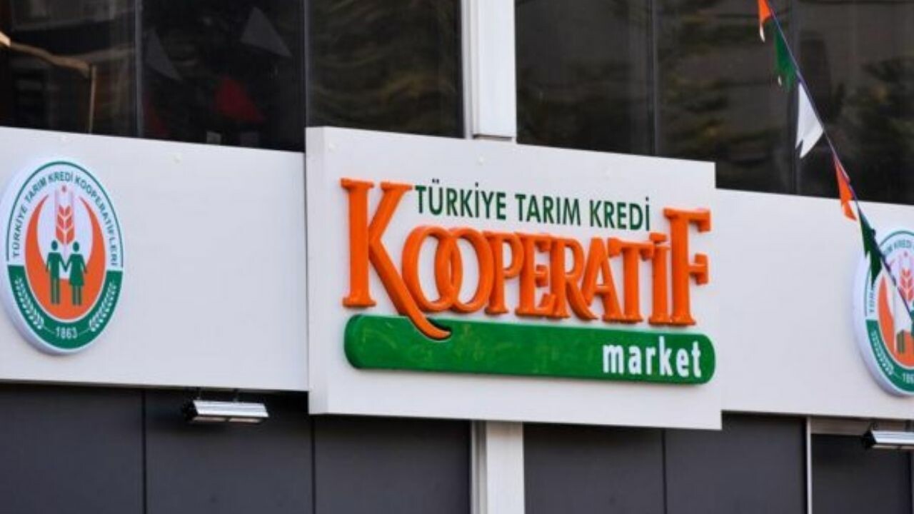 Tarım Kredi Marketlerde temel ihtiyaç ürünlerinin fiyatları sabitlendi! Çay 69,90 TL, pastırma 65,90 TL, peynir 42,75 TL… Hepsi indirimde!