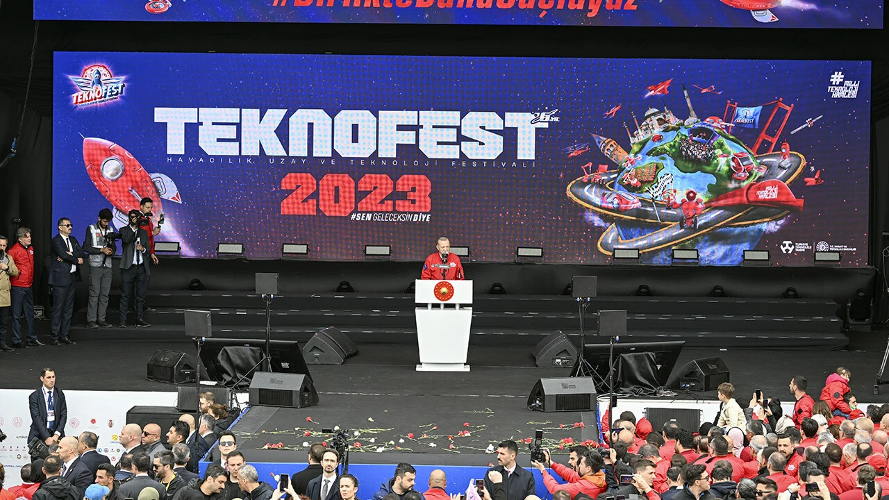 Cumhurbaşkanı Erdoğan'dan TEKNOFEST'te Kılıçdaroğlu'na ABD'li firma tepkisi