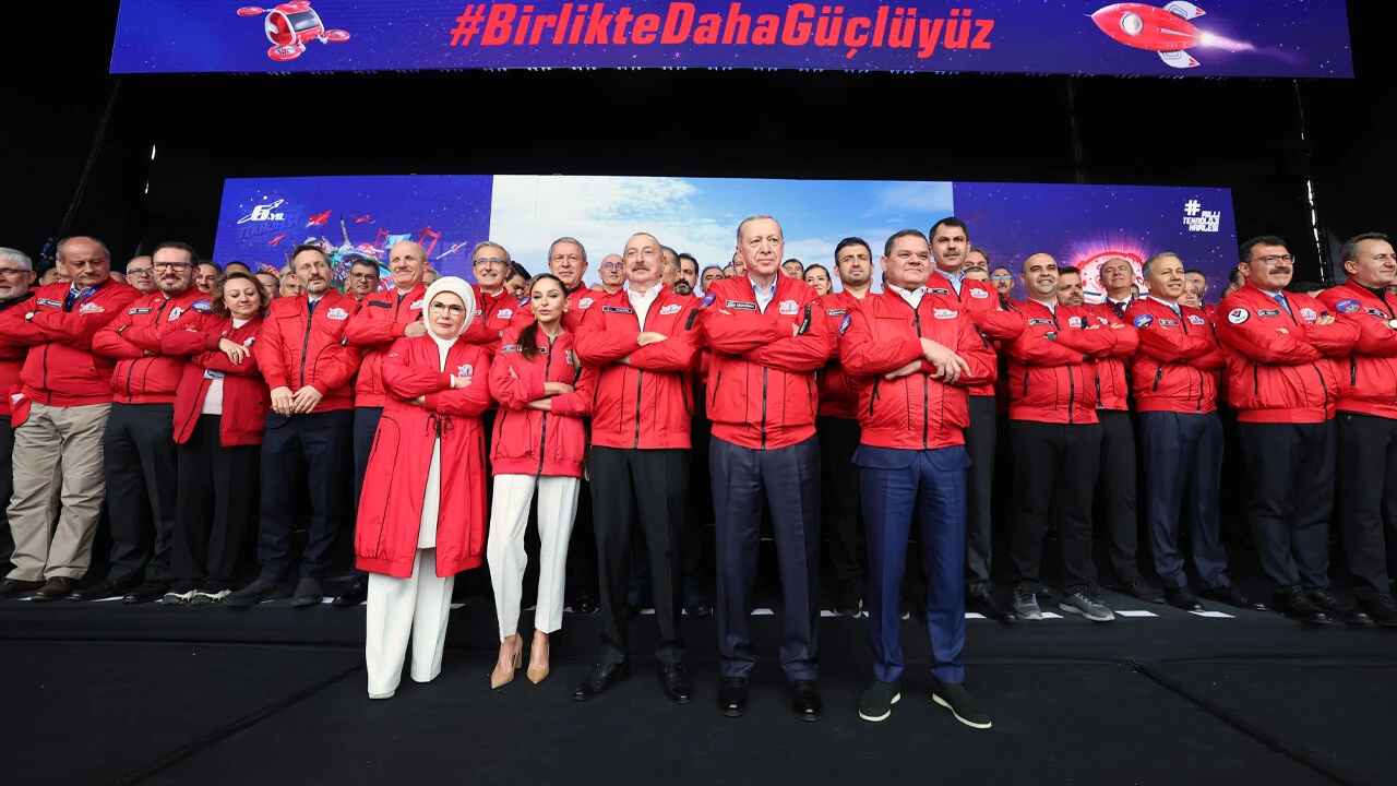 Son dakika! Kardeş Azerbaycan Cumhurbaşkanı Aliyev'den Teknofest'te övgü dolu sözler