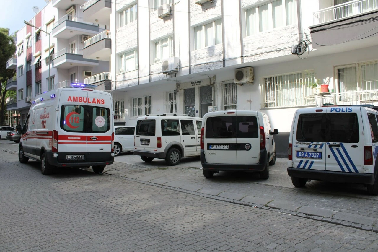 Komşular şüphelendi, yaşlı kadın evinde ölü bulundu