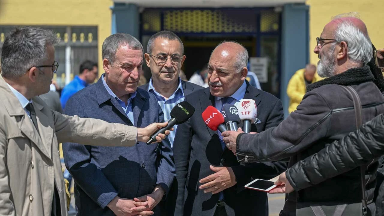 Mehmet Büyükeşi'den eleştirilere cevap: "Herkes çıkıp futbolunu oynasın"