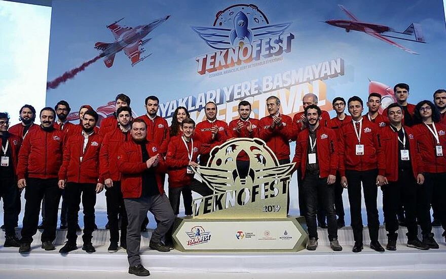 Teknofest'te yerli ve milli teknolojilere ziyaretçi akını: Alana sığmadılar