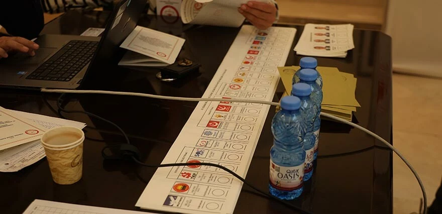 YSK'dan yurt dışı seçim kararı: Oy pusulalarını diplomatik kargo taşıyacak YSK'dan yurt dışı seçim kararı: Oy pusulalarını diplomatik kargo taşıyacak