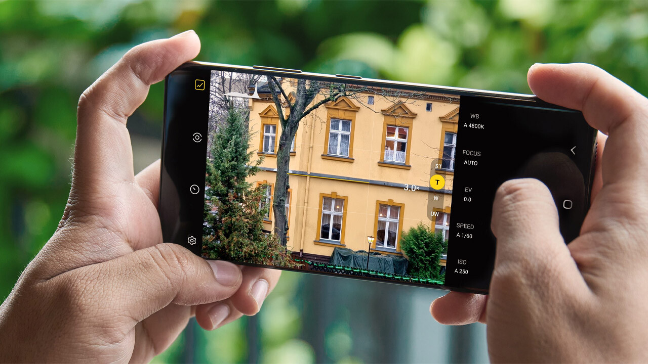 Galaxy S21 kamerasına yeni özellikler geldi: Artık daha kaliteli fotoğraf çekiyor!