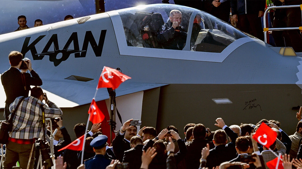 Son dakika! Cumhurbaşkanı Erdoğan'dan 'KAAN'ı eleştirenlere cevap: Biz teknoloji üretiyoruz