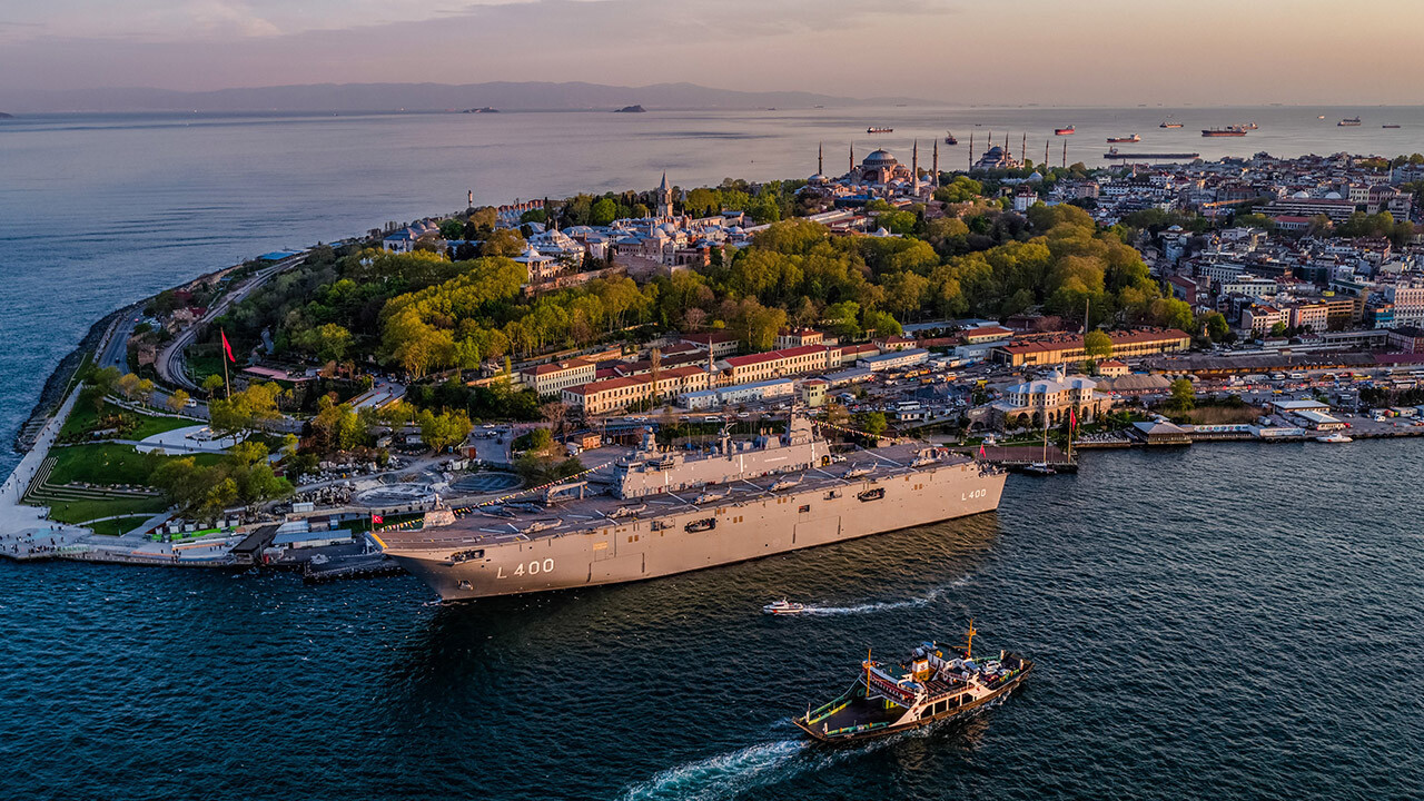 Yeni rota İzmir: İstanbul&#039;da TCG Anadolu&#039;yu 140 binden fazla kişi ziyaret etti