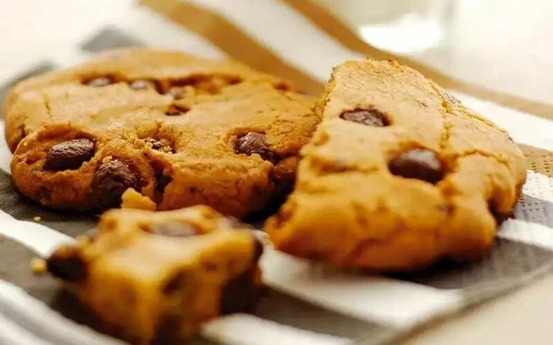 Mutfakla arası iyi olmayanlar bile onu hemen yapıyor! Unsuz ve yağsız yapılan dünyanın en leziz kurabiyesi