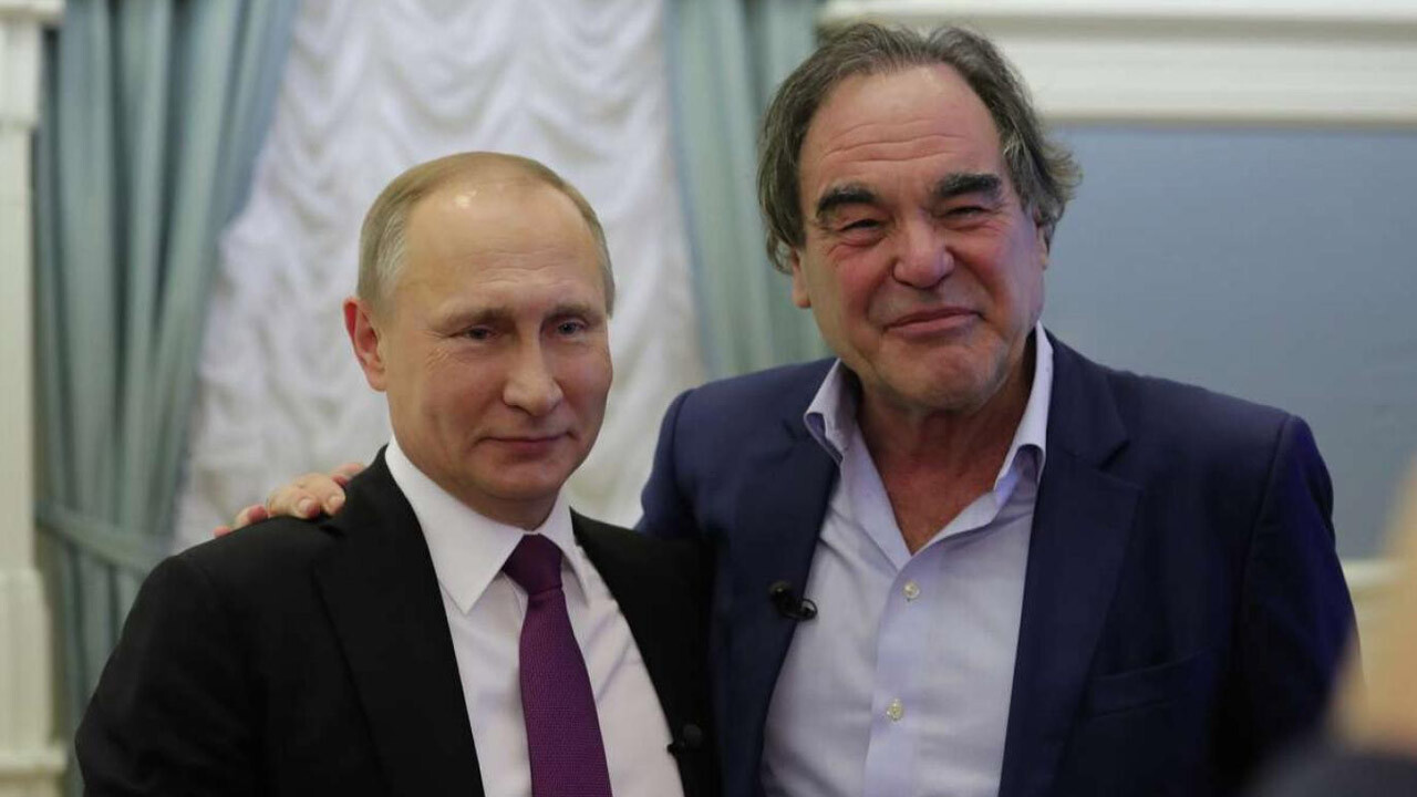 Oscarlı yönetmen Oliver Stone&#039;dan Putin&#039;e övgüler: Ülkesi için harika lider, insanlar onu seviyor