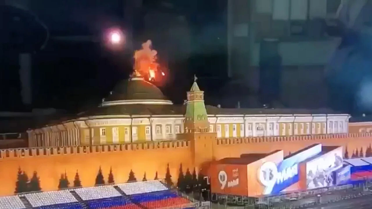 Rusya'nın 'intikam füzeleri' Ukrayna'nın birçok şehrini vurdu! Üzerindeki yazı dikkatten kaçmadı