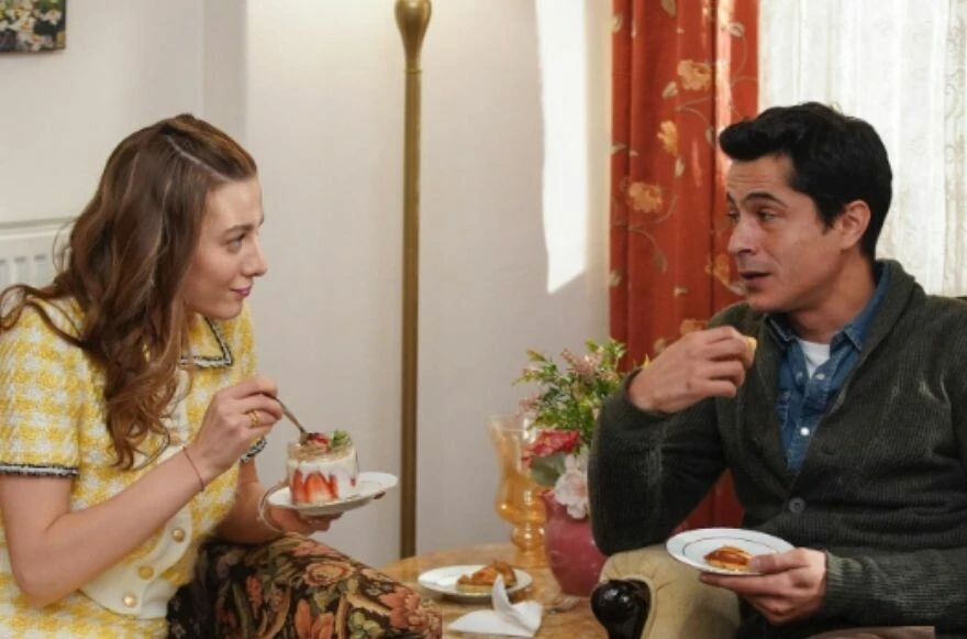 FOX TV dizisi Taçsız Prenses'te değişiklik ayrılık getirdi! 2 oyuncu birden anlaşmayı bozdu!