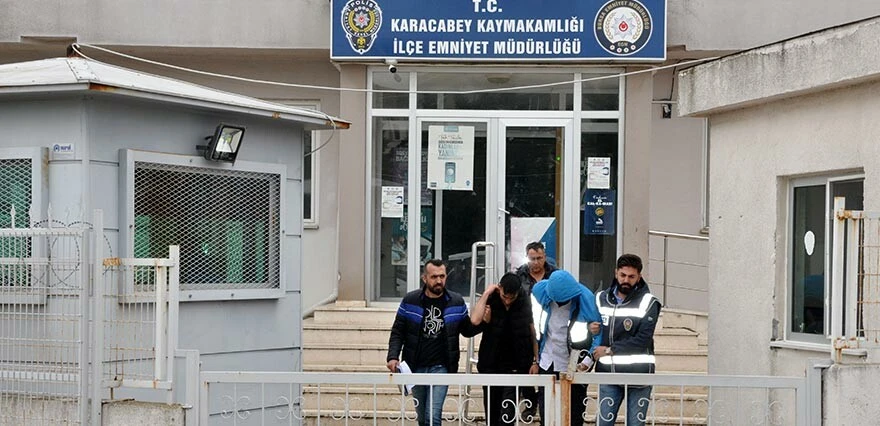 Kızının saçı çekildi diye okulu bastı, müdür yardımcısını vurdu