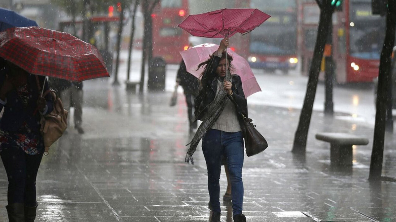 Yağışlar günlerce sürecek… Meteoroloji gök gürültülü ve şimşekli sağanak uyarısında bulundu