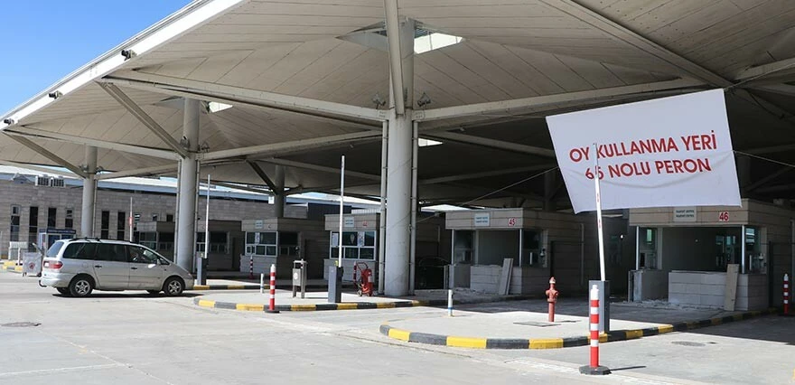 Gurbetçilerden yeni rekor! YSK yurt dışı oylarında son durumu paylaştı