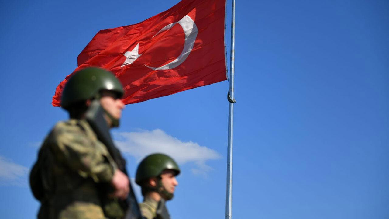 Hudut kartalları sınırda kuş uçurtmuyor: PKK ve FETÖ şüphelileri Yunanistan&#039;a kaçarken yakalandı