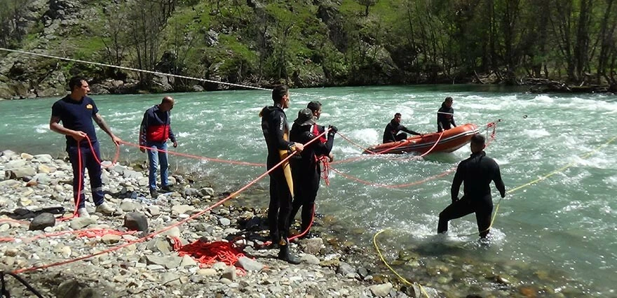 19'uncu günde kaybolan 3 gençten acı haber geldi! Cansız bedeni bulundu