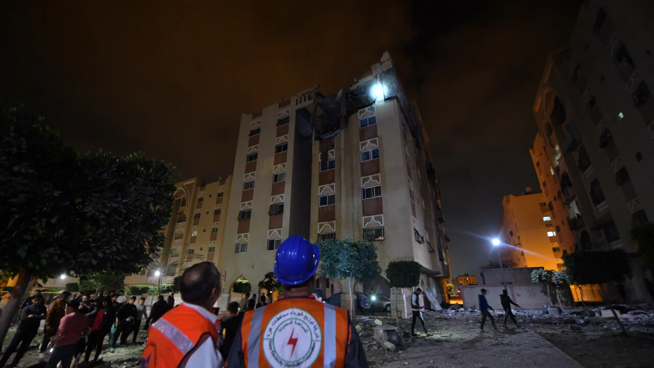 İşgalci İsrail'in Gazze'ye saldırıları sürüyor: Çok sayıda sivil hayatını kaybetti