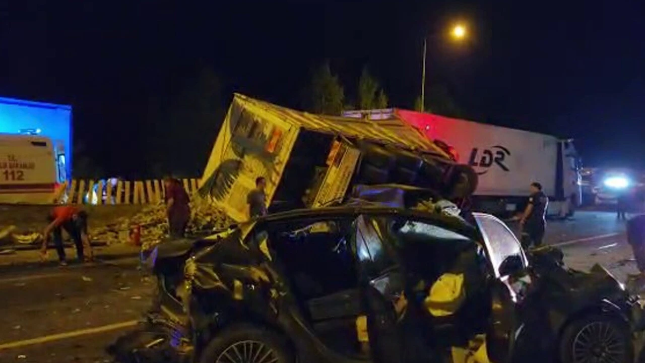 Adana’da 13 araç birbirine girdi: Ölü ve yaralılar var