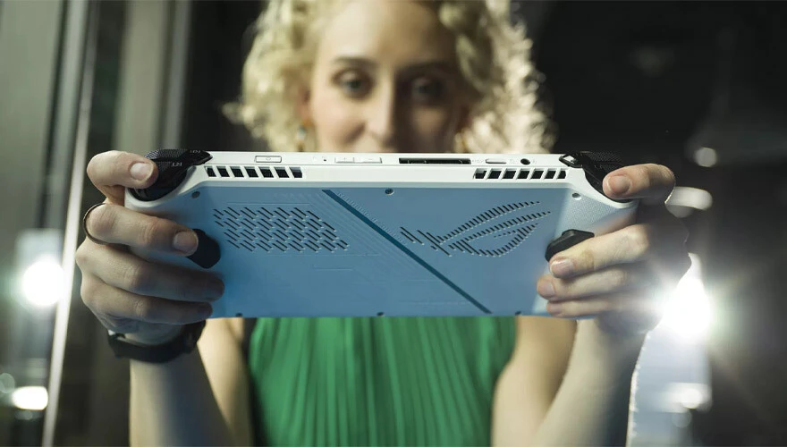 Steam'a meydan okuyor: Bilgisayardan farksız el konsolu ASUS ROG Ally'nin sır perdesi aralandı!