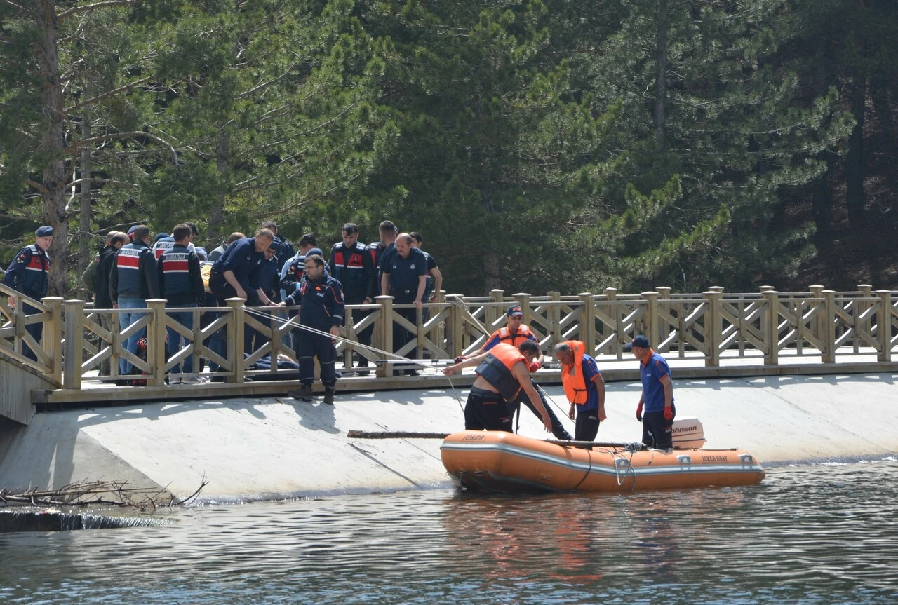 Afyonkarahisar’da piknik faciasında ölen 4 kişiden 2’sinin cansız bedenine ulaşıldı